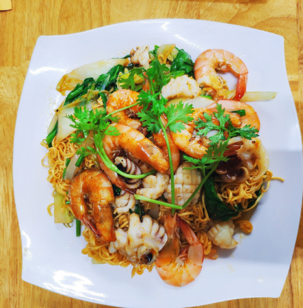 mì xào hải sản